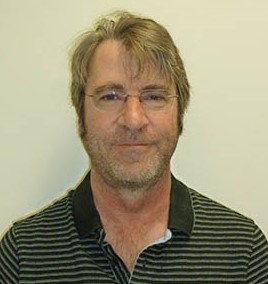 Headshot of Dr. Mark Pernarowski